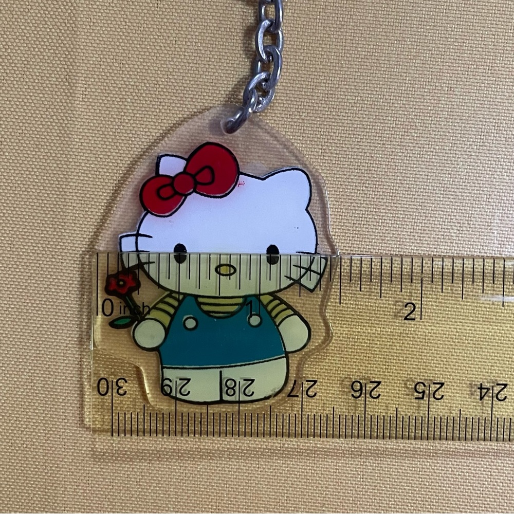 New Hello Kitty Keychain - Picture 6 of 6